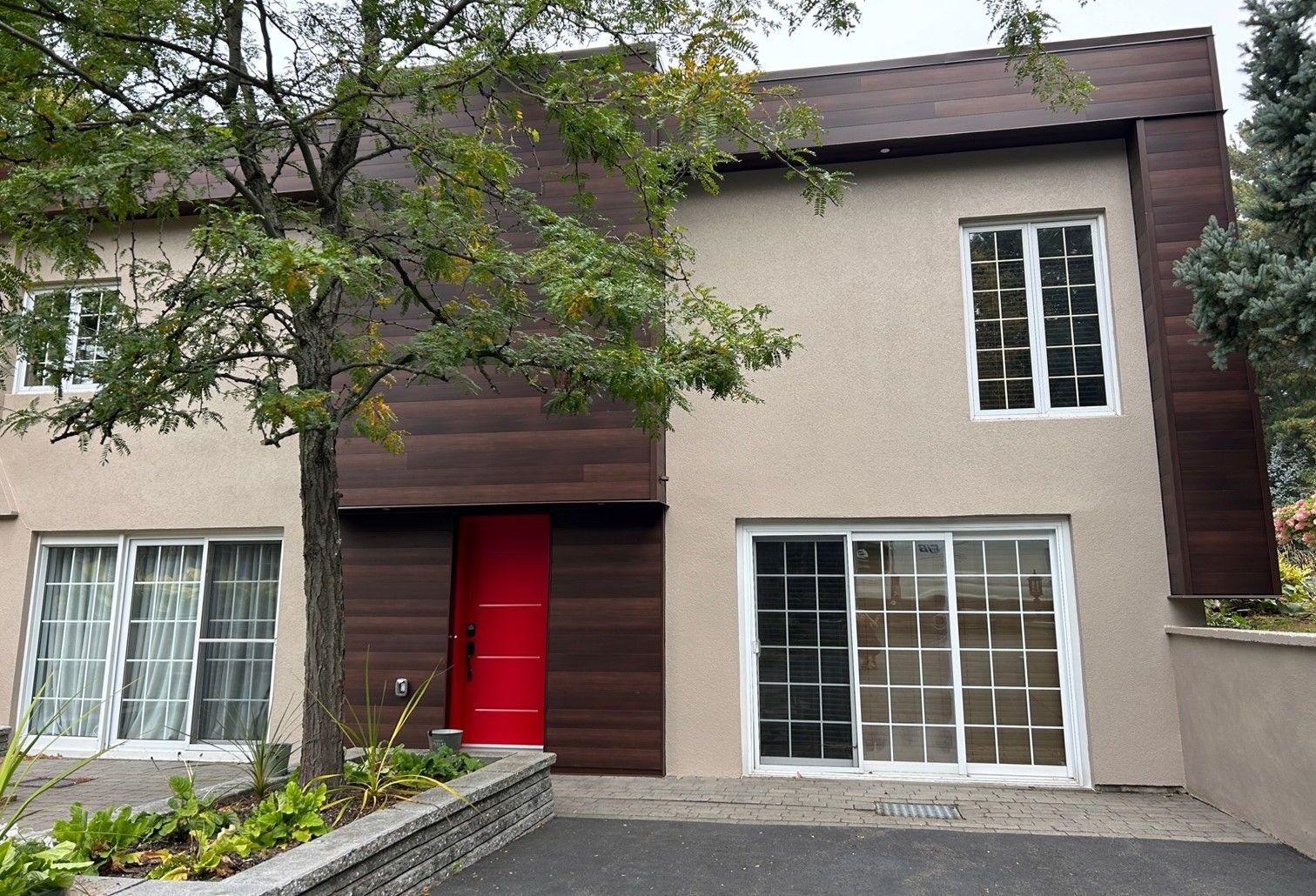 Revêtement bois et stucco